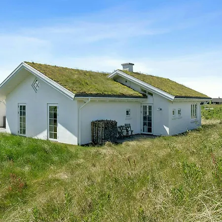 Summer With Grass Roof In Klitmoller Vakantiehuis